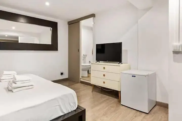 Apartamento Huge Duplex With Private Garden Next To Las Ramblas Barcelona