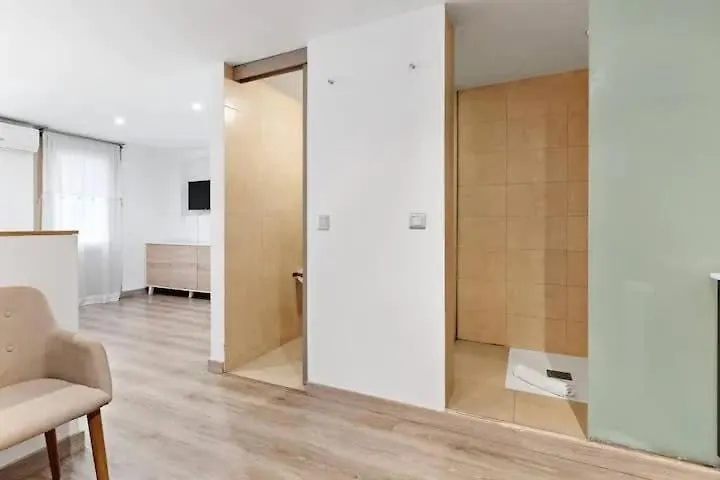 Huge Duplex With Private Garden Next To Las Ramblas Barcelona 0*,