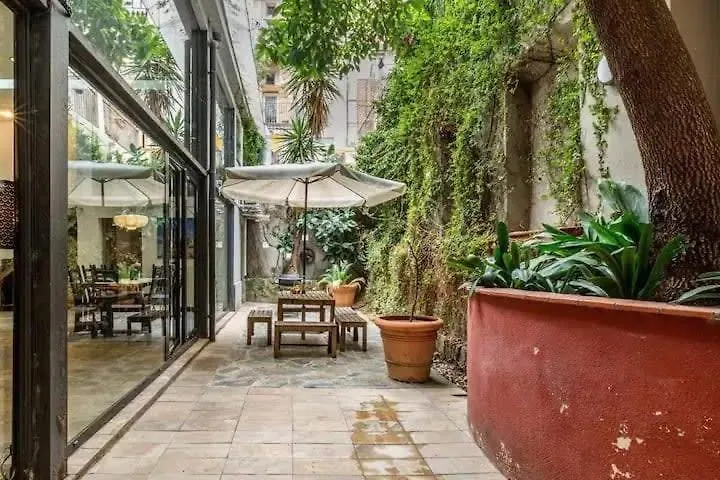 Huge Duplex With Private Garden Next To Las Ramblas Barcelona 0*,  España