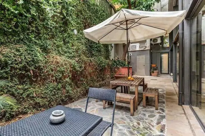 Huge Duplex With Private Garden Next To Las Ramblas Barcelona 0*,  España