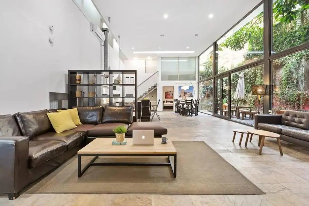 Huge Duplex With Private Garden Next To Las Ramblas location